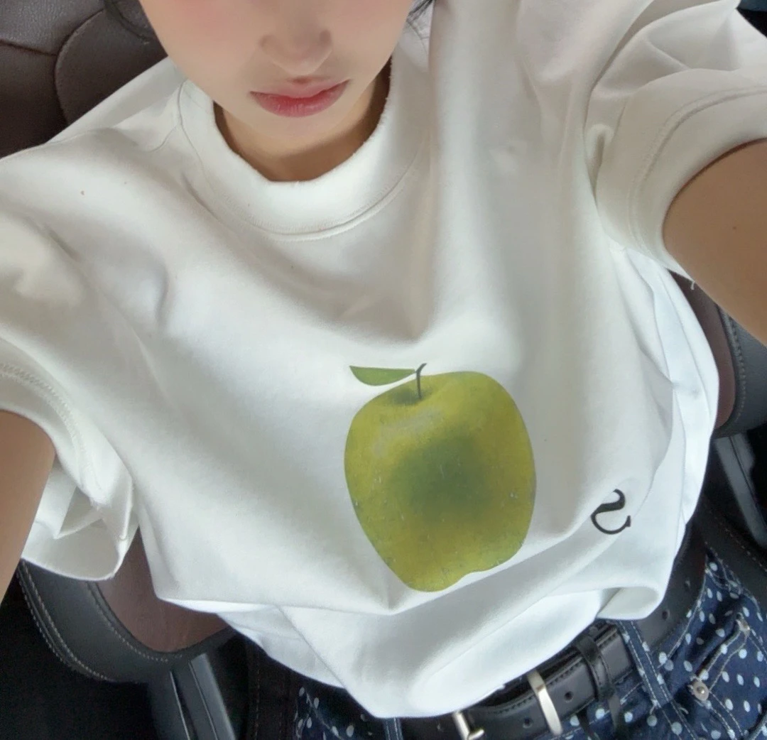 通勤圆领印花休闲风短袖短款T恤白色休闲加绒宽松套头韩版