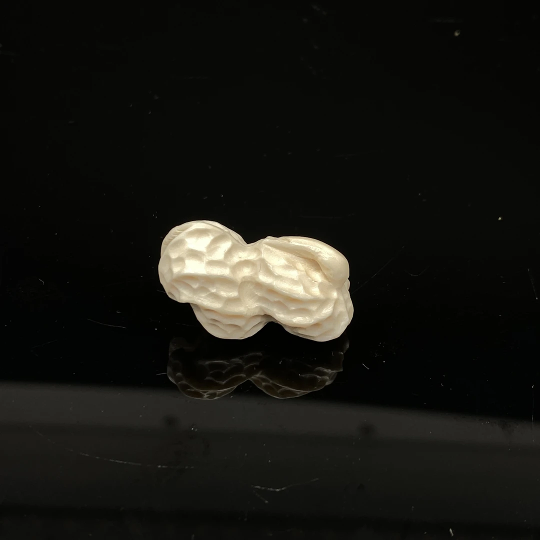 B0618GMD212（多样性发货）猛犸牙花生挂件饰品