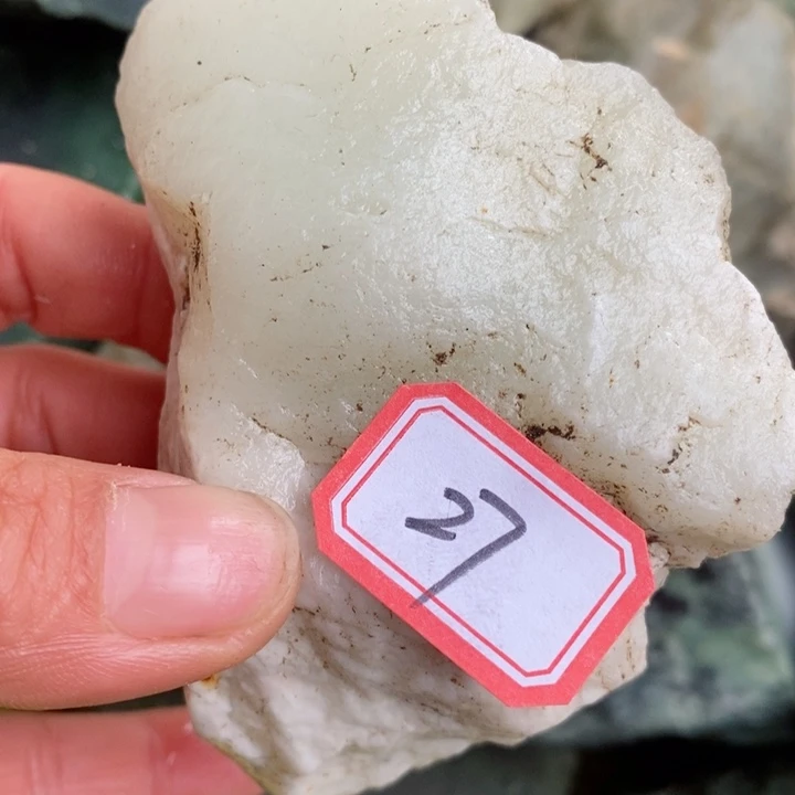 和田玉边角料未镶嵌