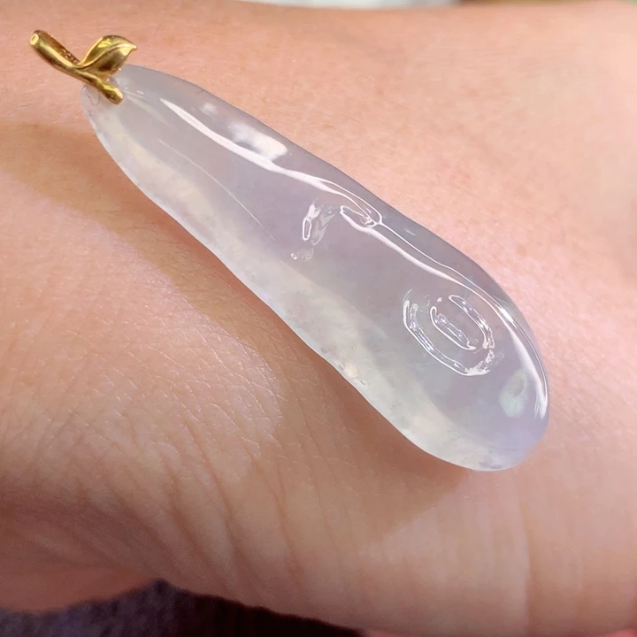 翡翠18K金镶嵌颈饰翡翠