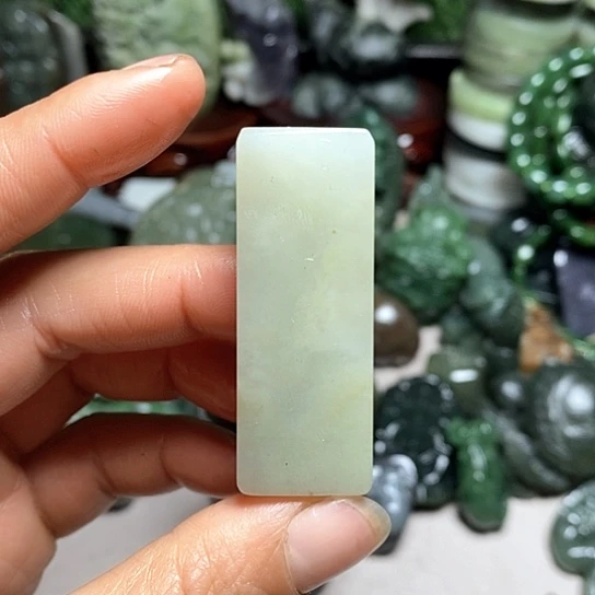 未镶嵌和田玉（糖玉）珠宝半成品