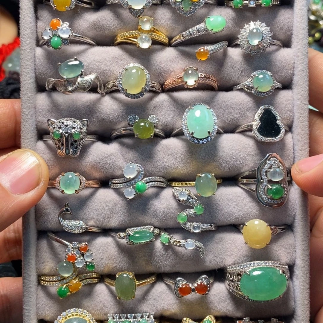 翡翠银S925镶嵌戒指天然缅甸翡翠A货戒指展示图片