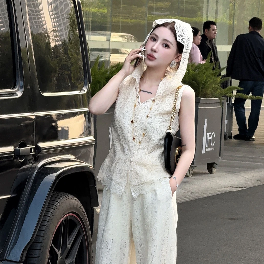 G. yantong/郭彦彤早春款蕾丝连帽镂空钩花上衣马甲打底衫MJ1071