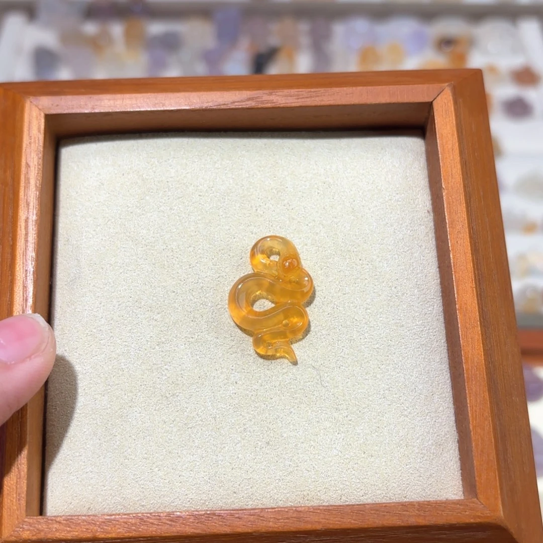 玛瑙/玉髓颈饰未镶嵌哎***。