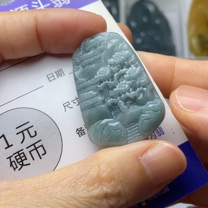 翡翠未镶嵌颈饰翡翠