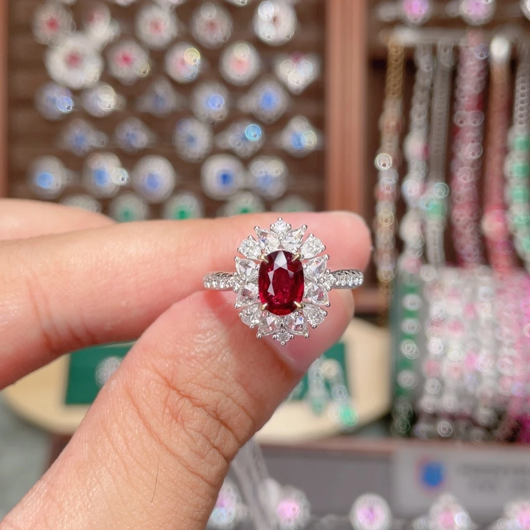 红宝石18K金镶嵌戒指1.08ct 无烧鸽血