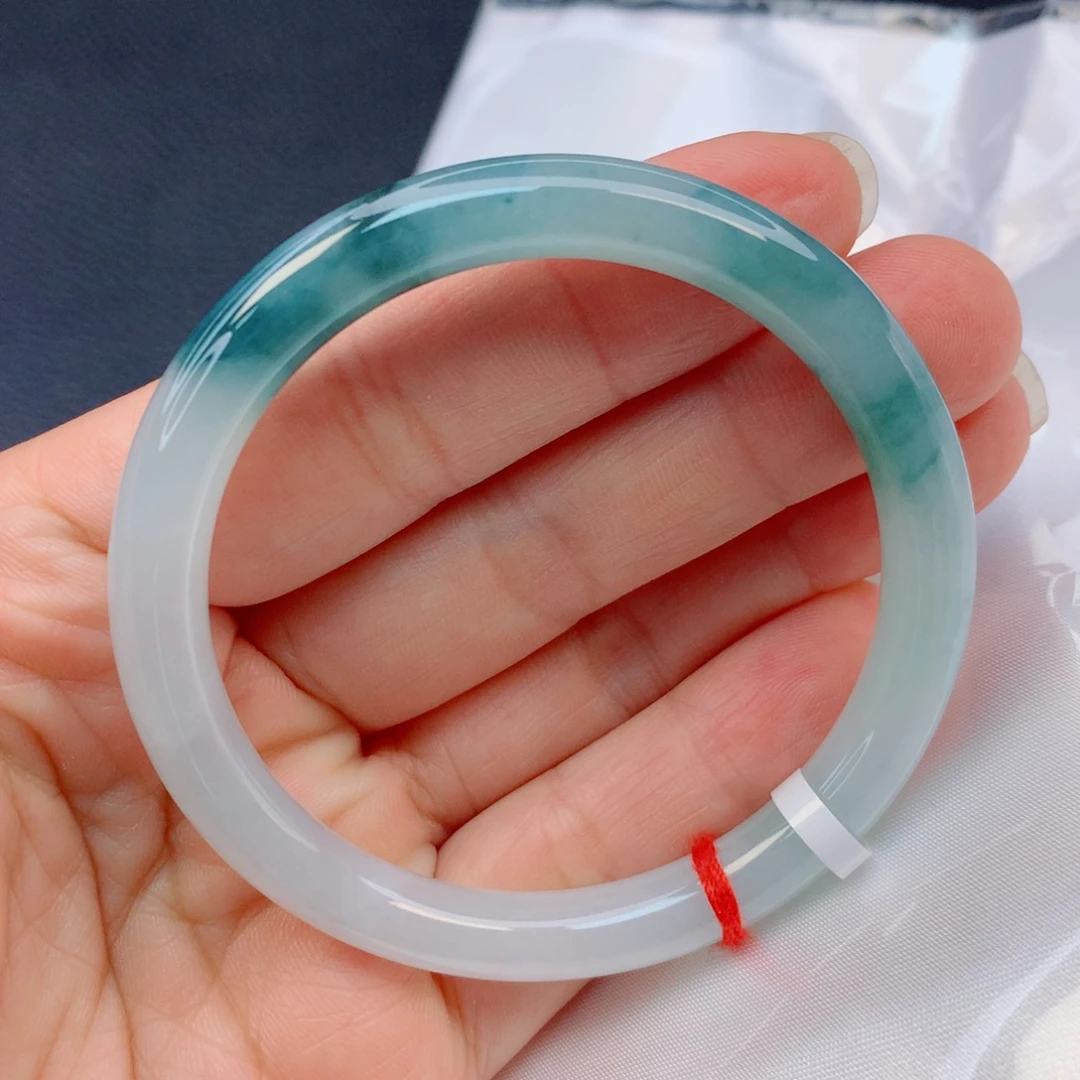 翡翠未镶嵌手镯50圈