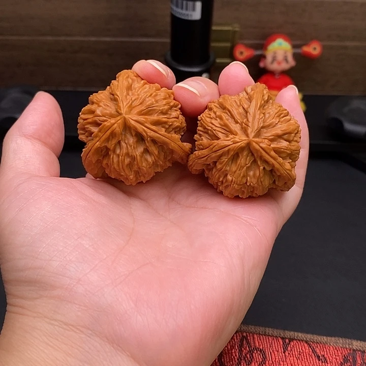 自***界把件文玩核桃白奔
