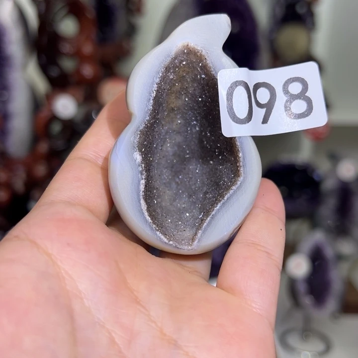 未镶嵌水晶大型摆件（非配饰）