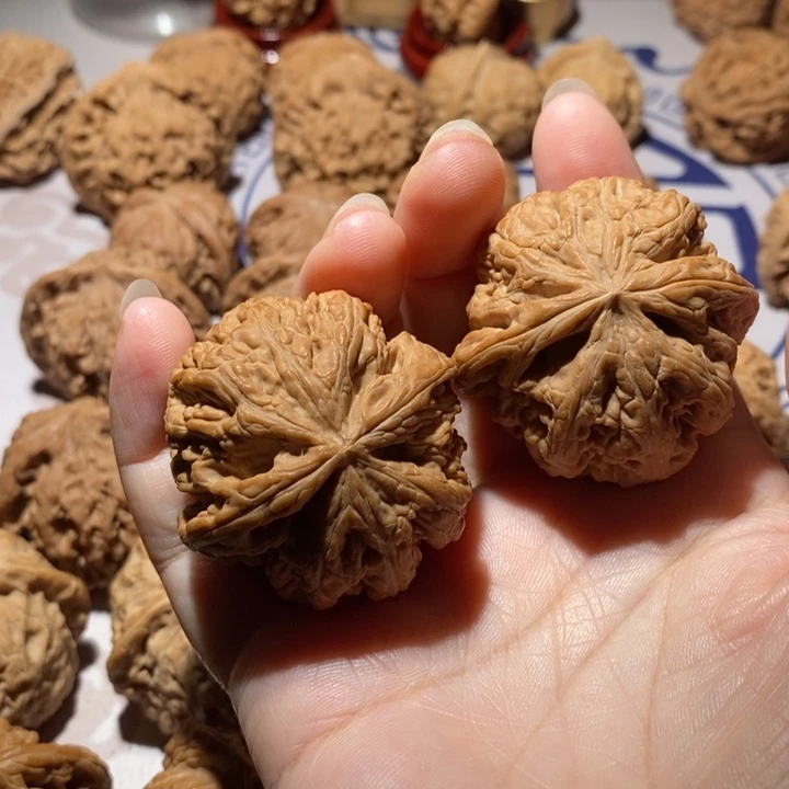 把件文玩核桃萝*球筋