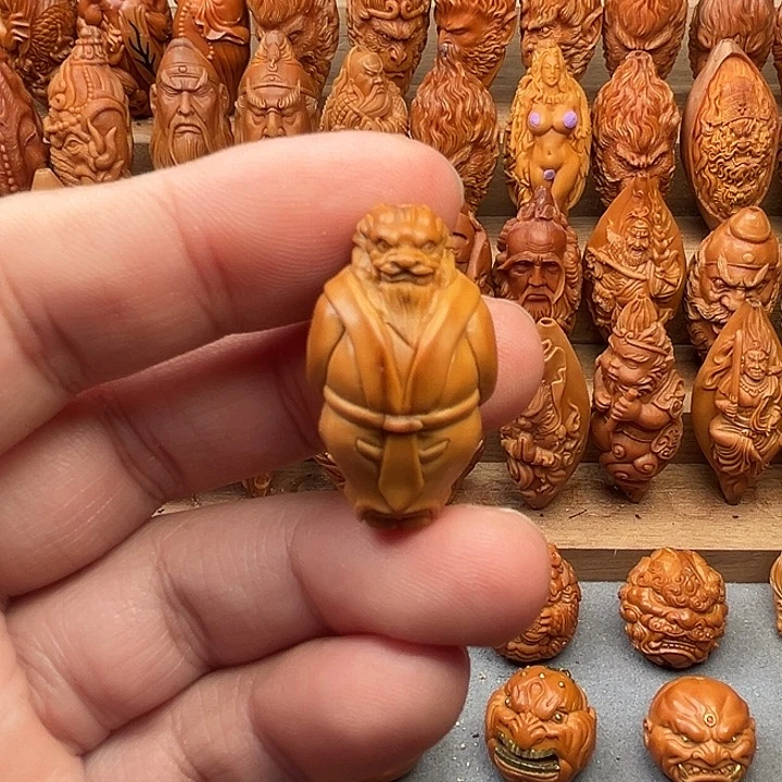 吊坠橄榄核18龙王爷