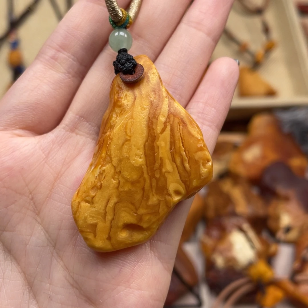 琥珀未镶嵌珠宝奇石