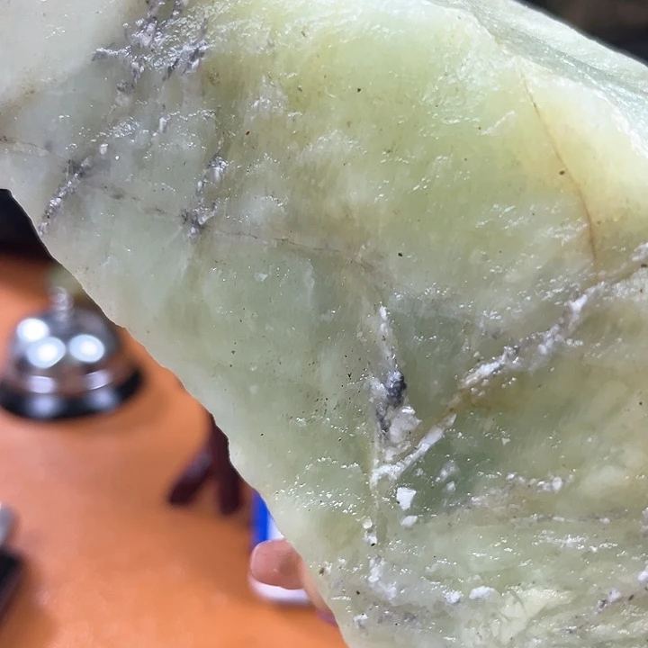 蛇纹石玉原石未镶嵌逍**在13