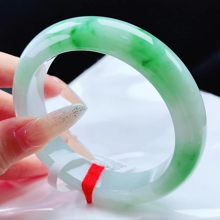 翡翠未镶嵌手镯54圈