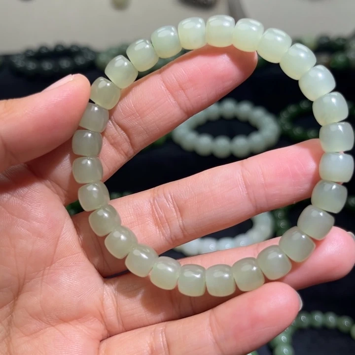 和田玉未镶嵌手链卡8