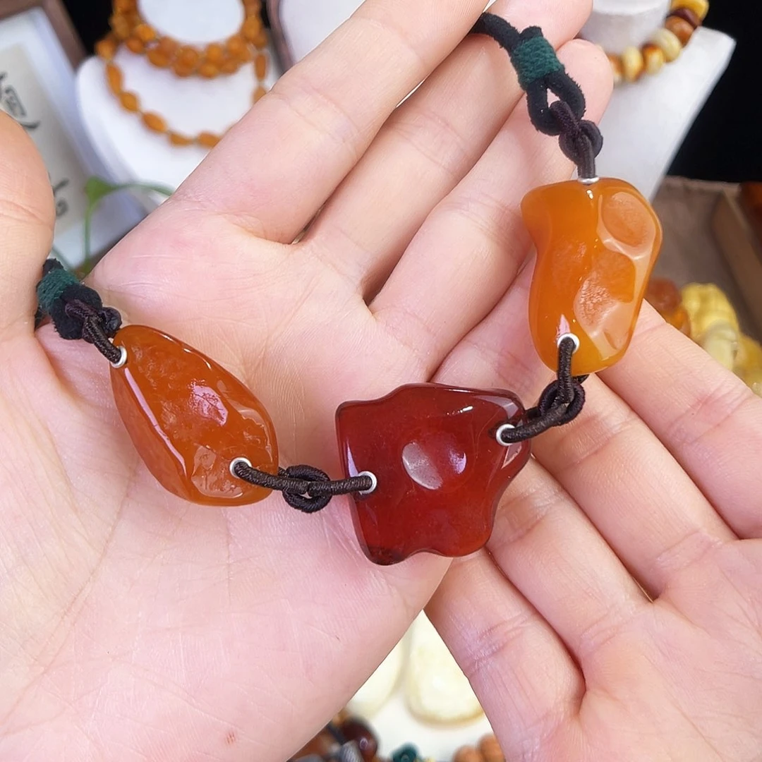 琥珀珠宝奇石未镶嵌，