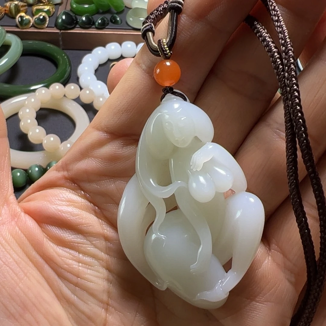 和田玉未镶嵌挂件