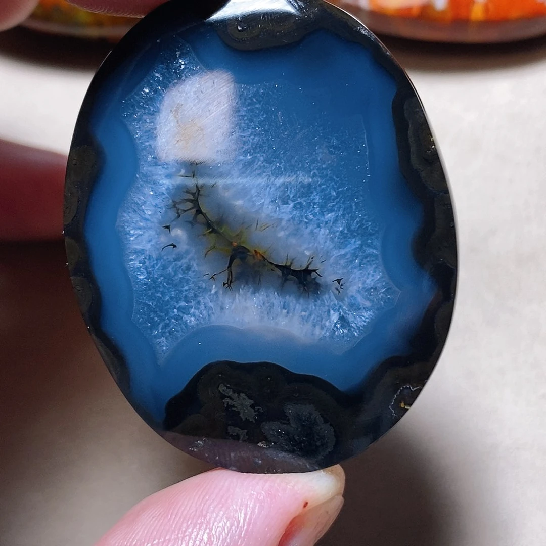 未镶嵌颈饰玛瑙/玉髓温****3