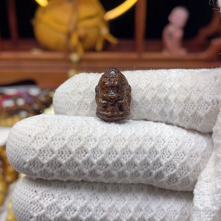 手串星月菩提雕刻象神