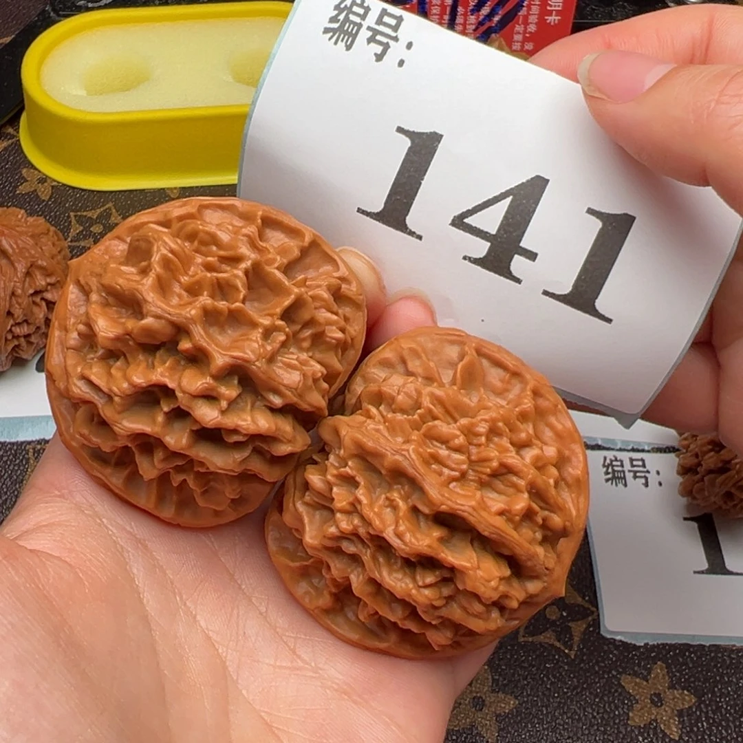 文玩核桃把件5.0帝王狮子头141