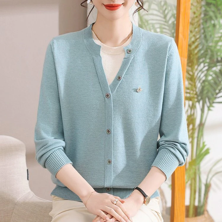 妈妈春装新款针织小衫洋气质假两件毛衣中老年人上衣女时尚打底衫