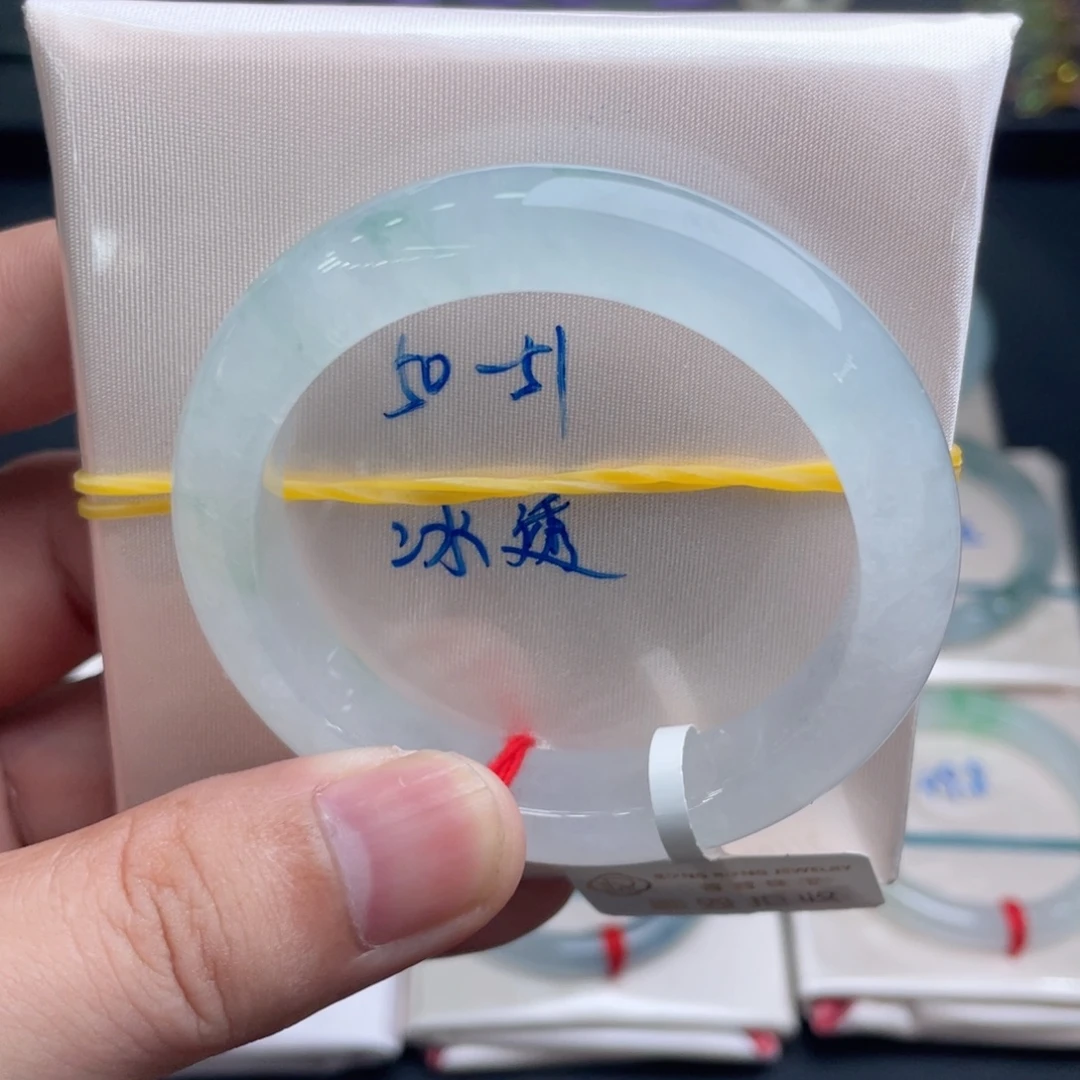 未镶嵌手镯翡翠翡翠手镯