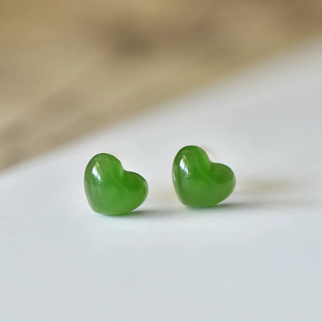 天然玉石和田玉碧玉阳绿满绿18k金镶7-8m碧玉爱心耳钉