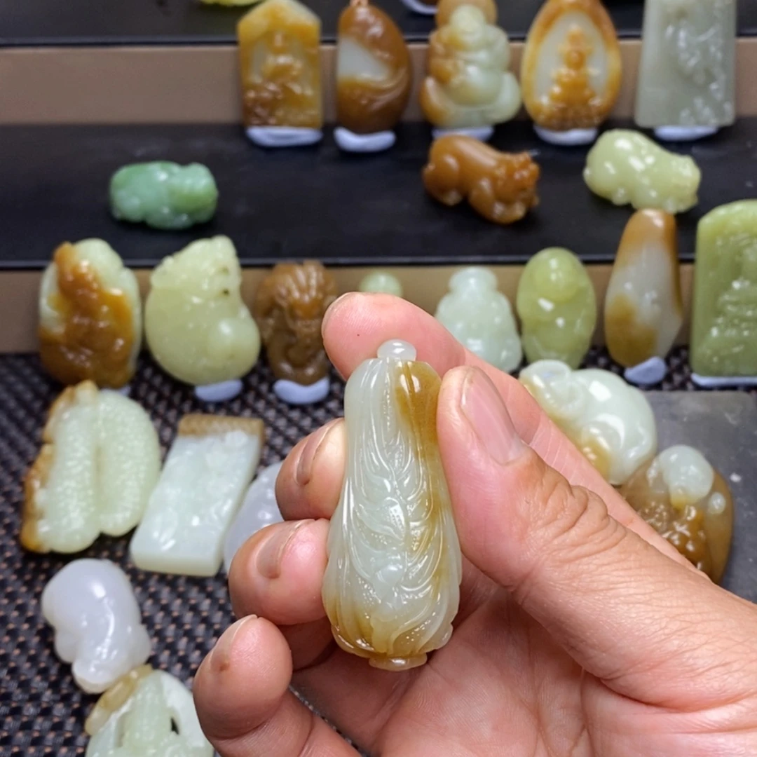空***心和田玉未镶嵌吊坠(不含链)