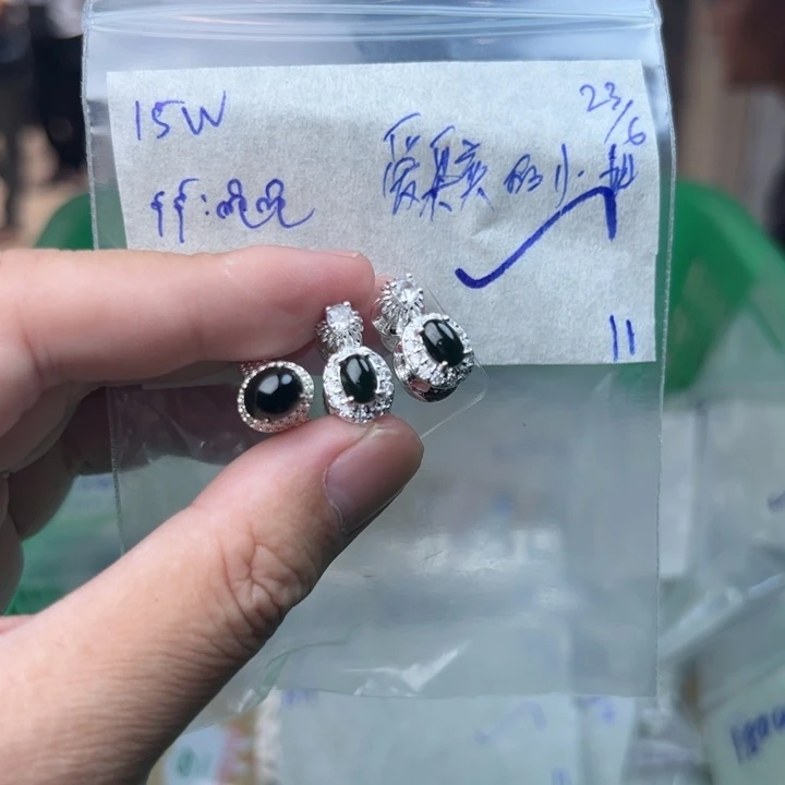 ****姐定制翡翠未镶嵌戒指