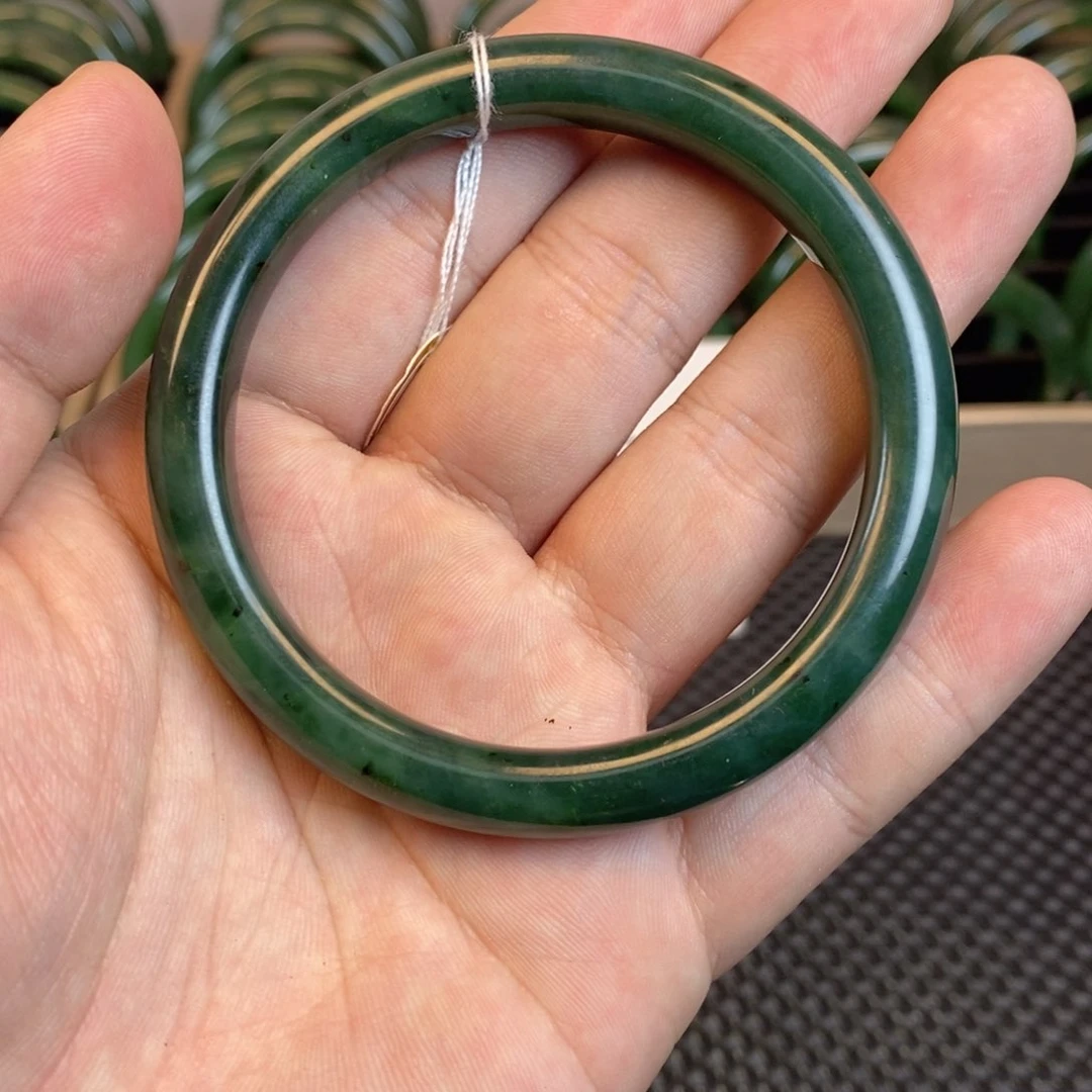 和田玉（碧玉）手镯未镶嵌天**勤