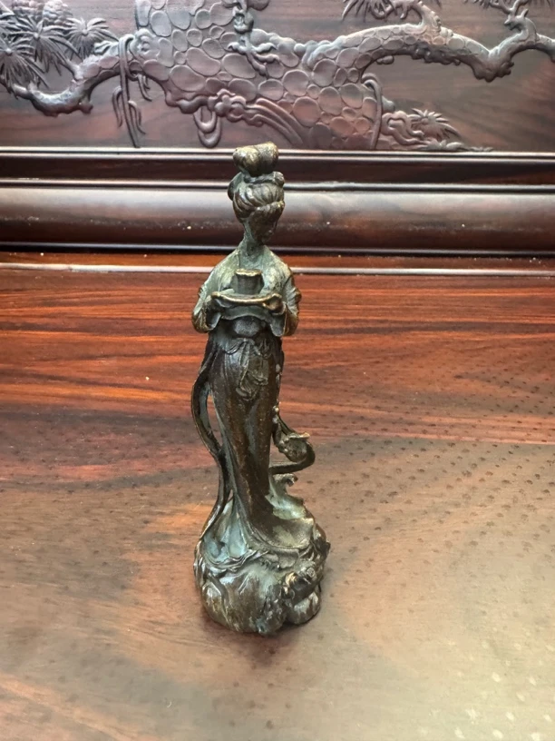 孤品捡漏铜美女摆件