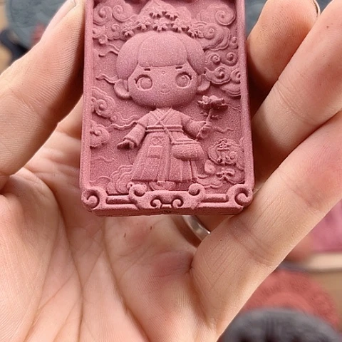 泥塑龙涎玫瑰小姑娘福利价
