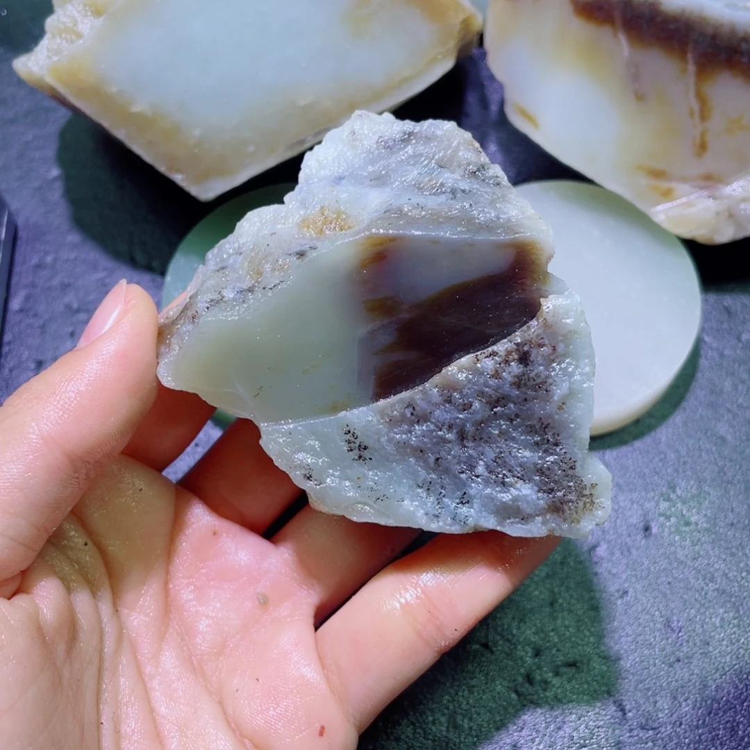 和田玉未镶嵌珠宝半成品