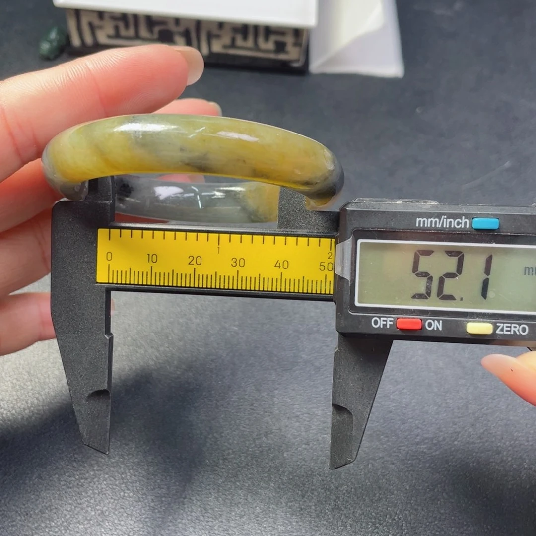 和田玉未镶嵌颈饰手镯66