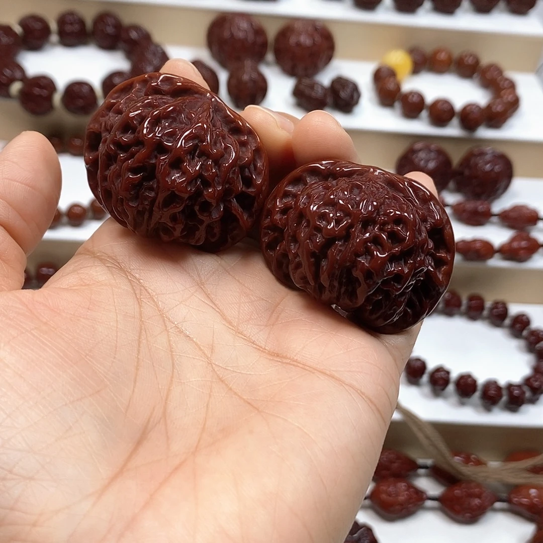 阿***辉吊坠橄榄核盘龙纹核桃