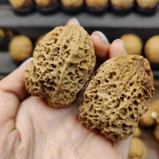 文玩核桃吊坠蜂窝太湖石42