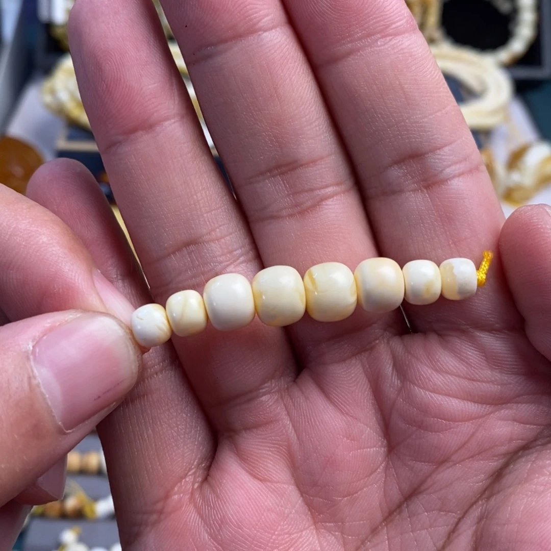 蜜蜡未镶嵌裸石蜜蜡