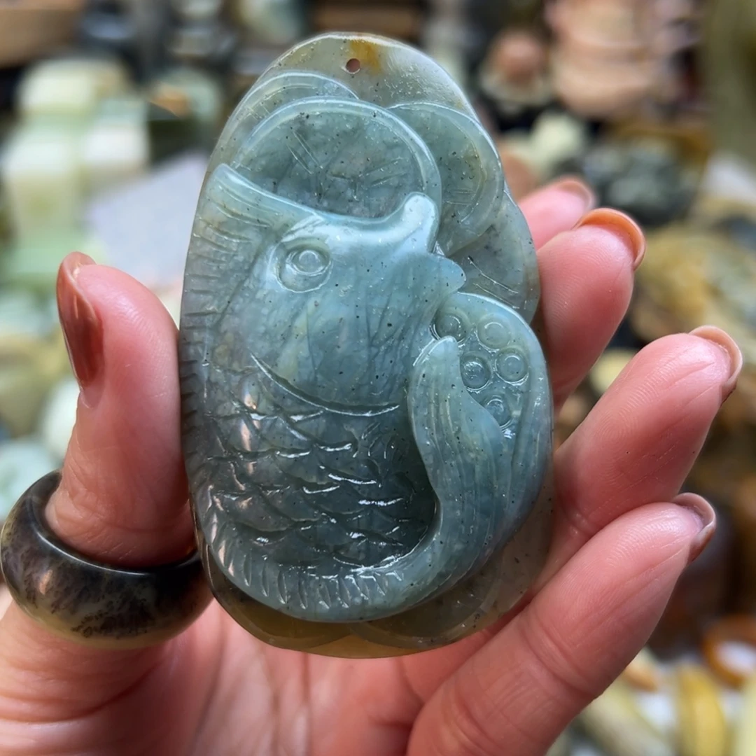 岫玉未镶嵌颈饰花玉兰鱼