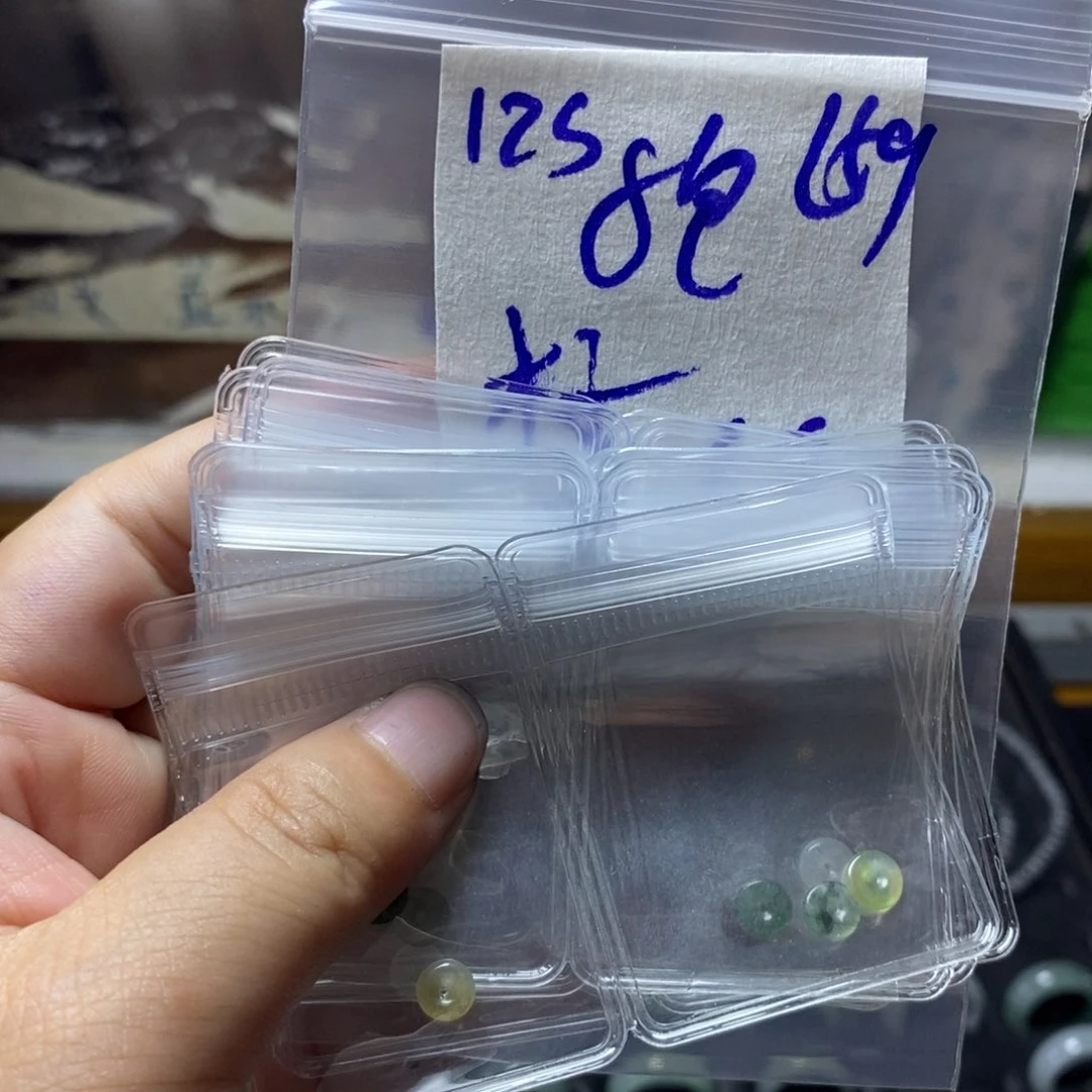 定制翡翠未镶嵌木*?