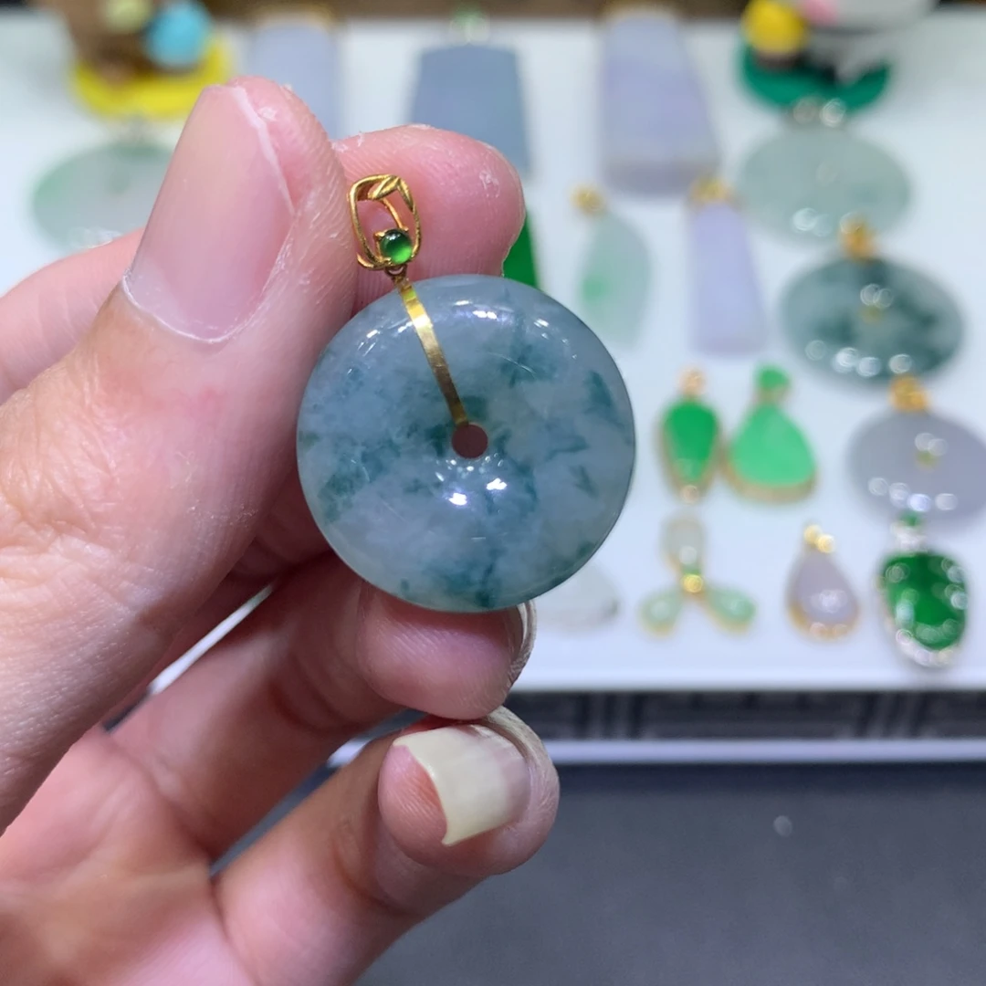 翡翠18K金镶嵌吊坠(不含链)