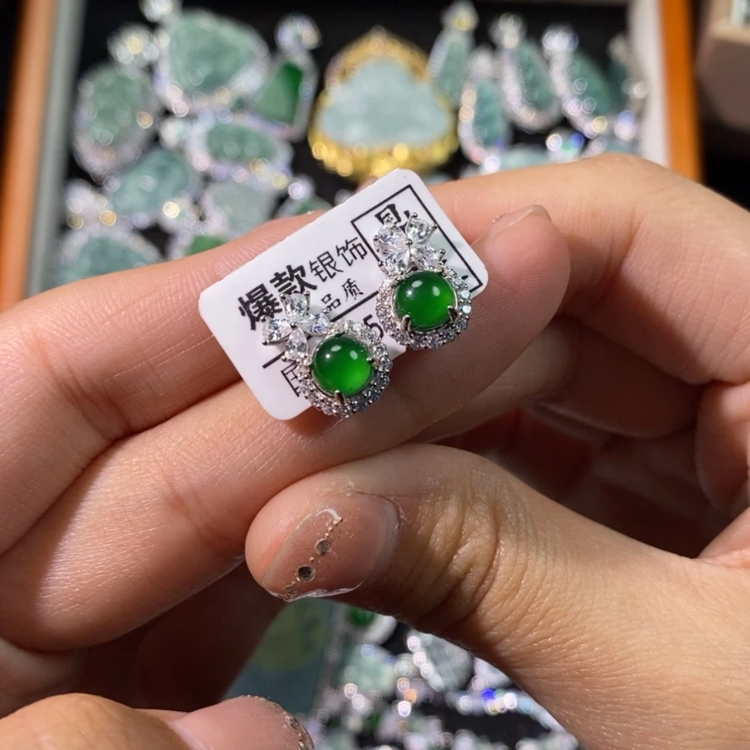 【闪购商品】翡翠颈饰银S925镶嵌季*风分两单