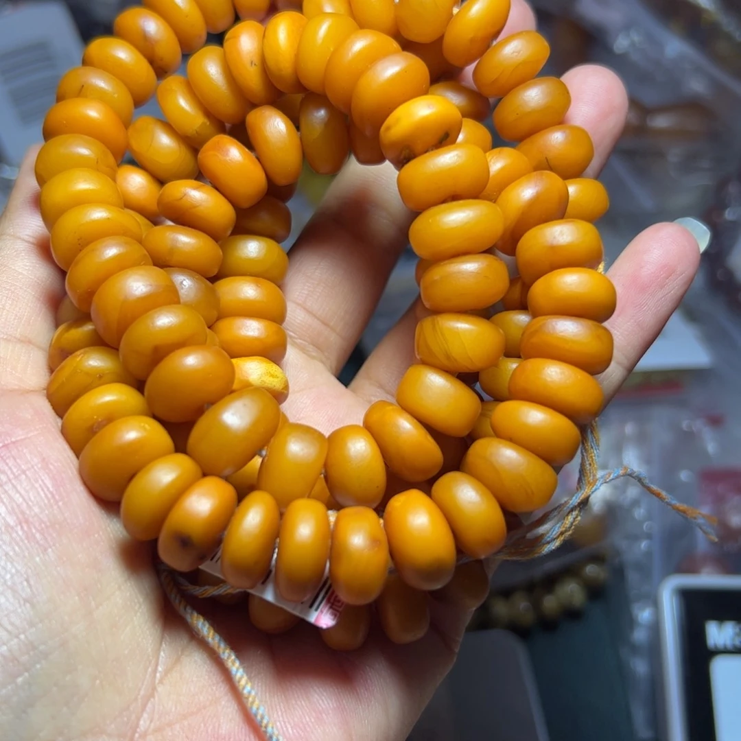 未镶嵌琥珀珠宝奇石747