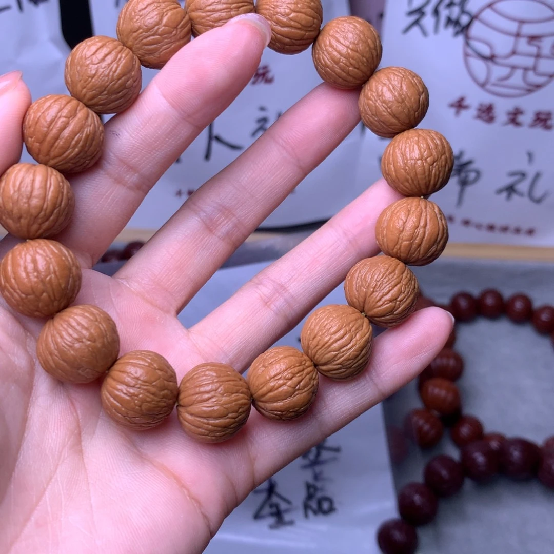 猴头核桃手串凤羽