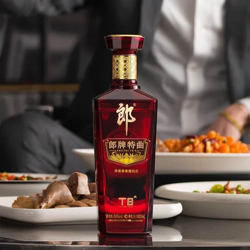 无品牌38度郎特T8兼香型白酒500ml光瓶2023年38度