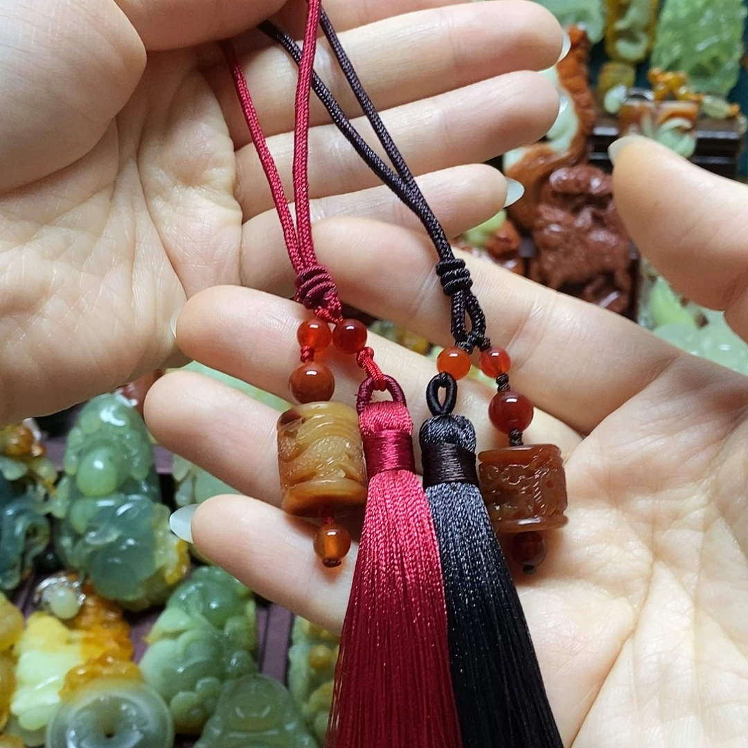 岫玉未镶嵌吊坠(赠链)随机发一个