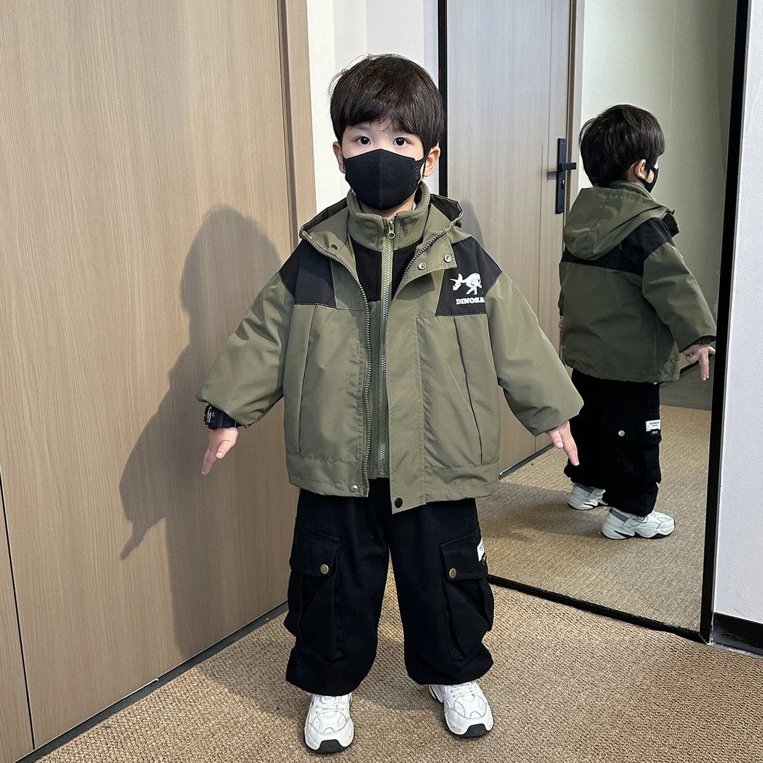 男童外套秋冬季2025新款户外儿童风衣潮男孩保暖宝宝三合一冲锋衣