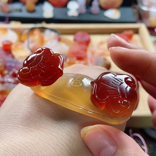 玛瑙/玉髓颈饰未镶嵌孤***狼