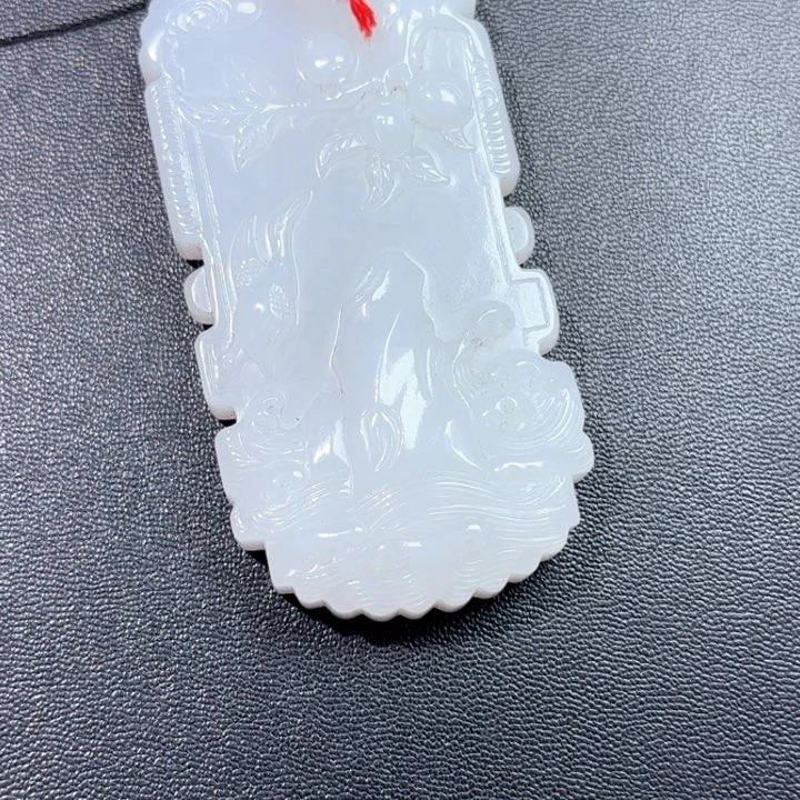 和田玉未镶嵌挂件齐**哥