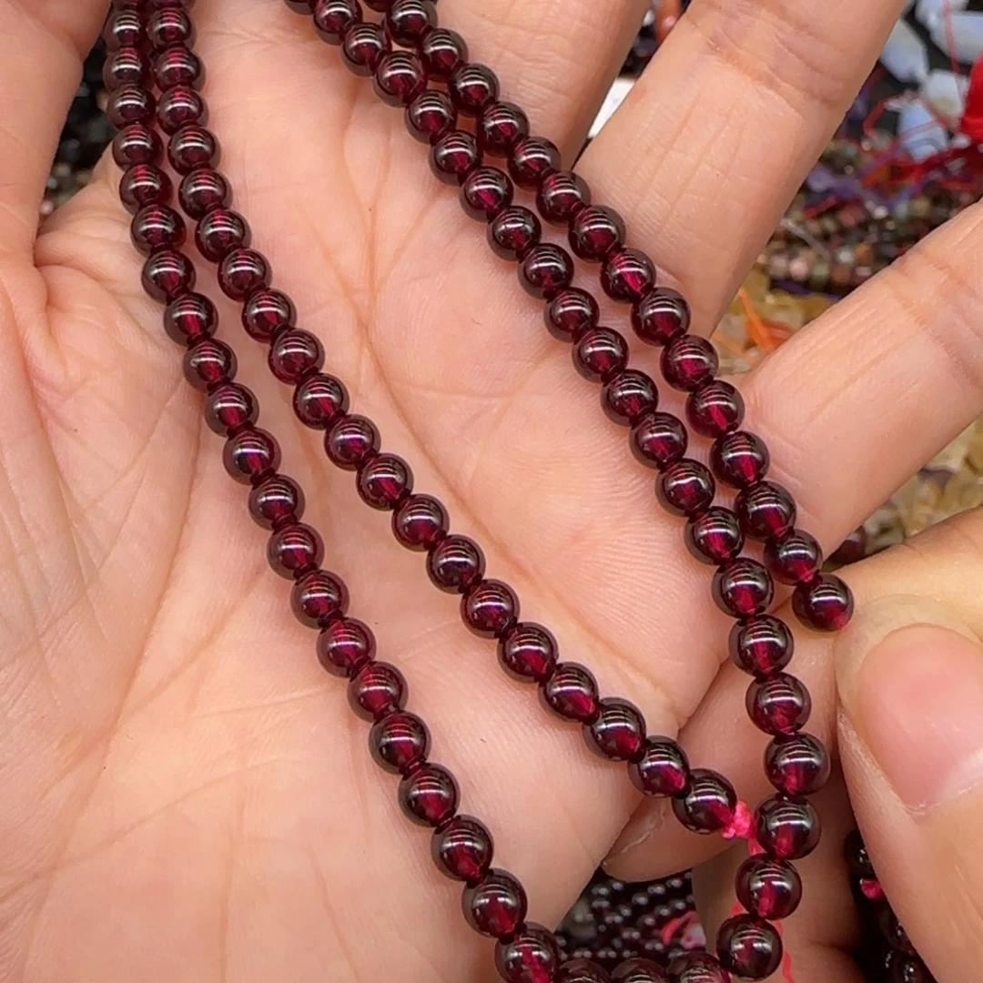 玛瑙/玉髓合金珠宝半成品石榴石4mm一条