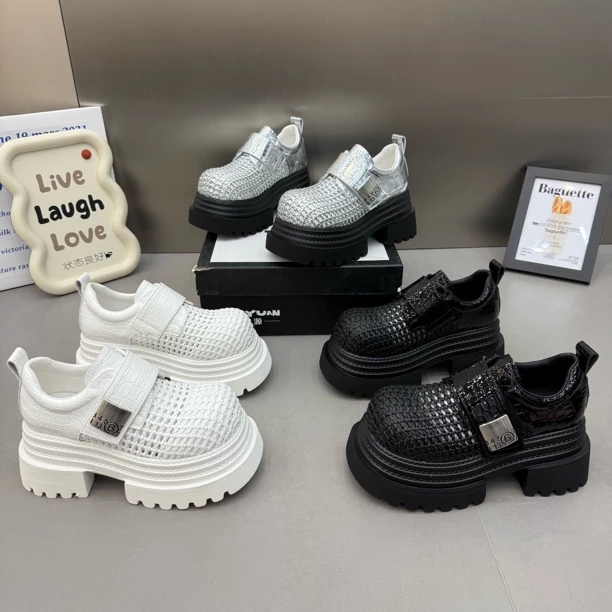 2025年新款厚底松糕娃娃头粘扣编织网面乐福鞋底厚7公分透气休闲